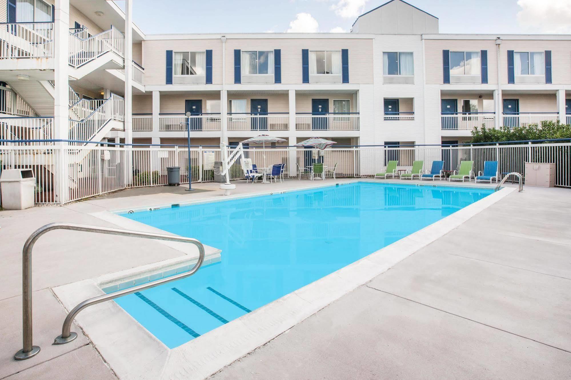 Baymont By Wyndham Wilmington Hotel Luaran gambar